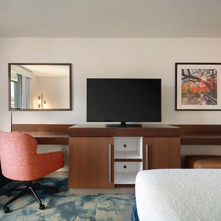 Hampton Inn & Suites Сан Маркос Екстериор снимка