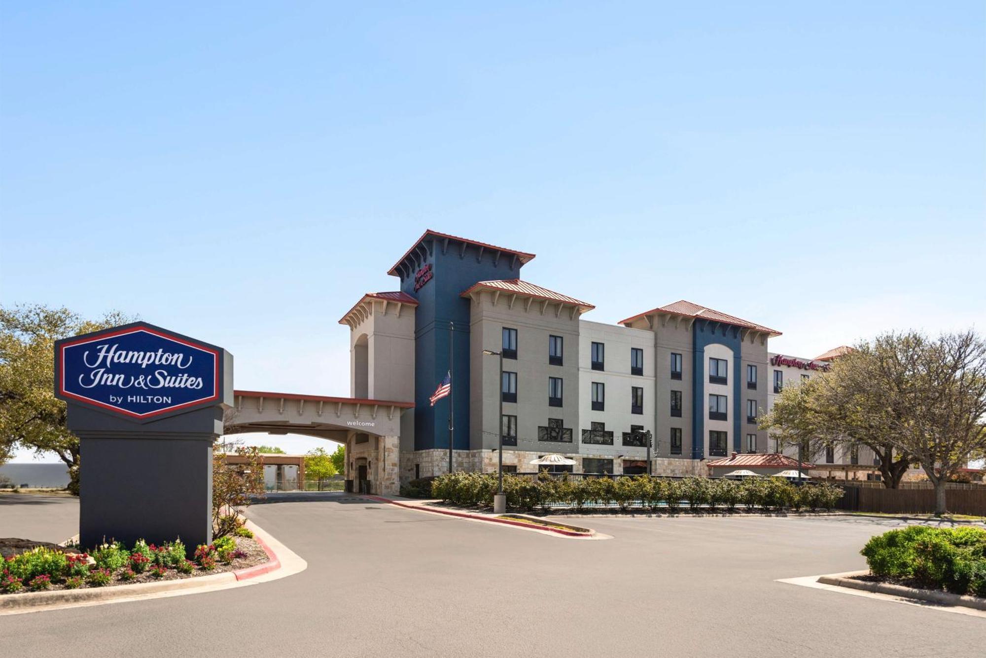 Hampton Inn & Suites Сан Маркос Екстериор снимка