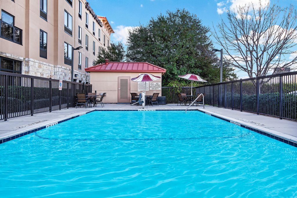 Hampton Inn & Suites Сан Маркос Екстериор снимка